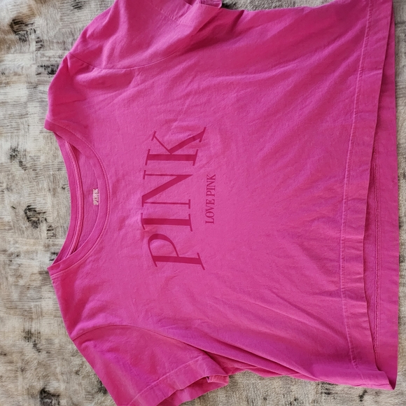 Pink By Victoria Secret Graphic T-Shirt - Picture 1 of 2